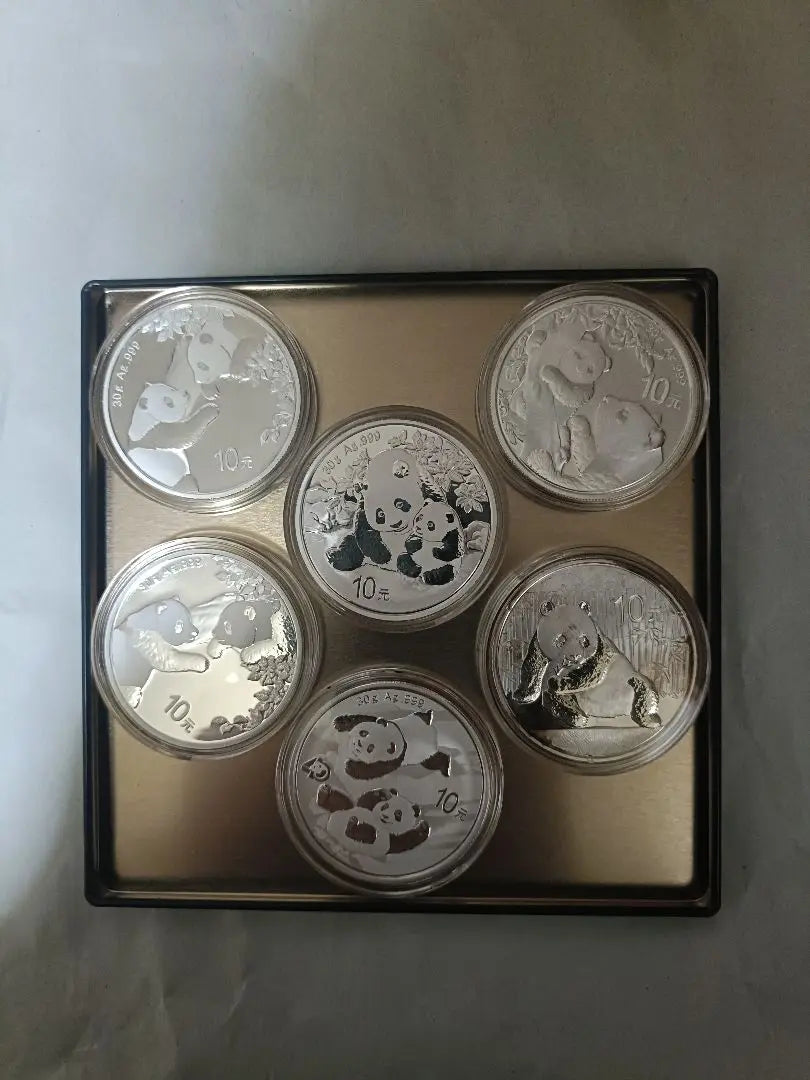 Se vende juego de 6 monedas de plata de Panda