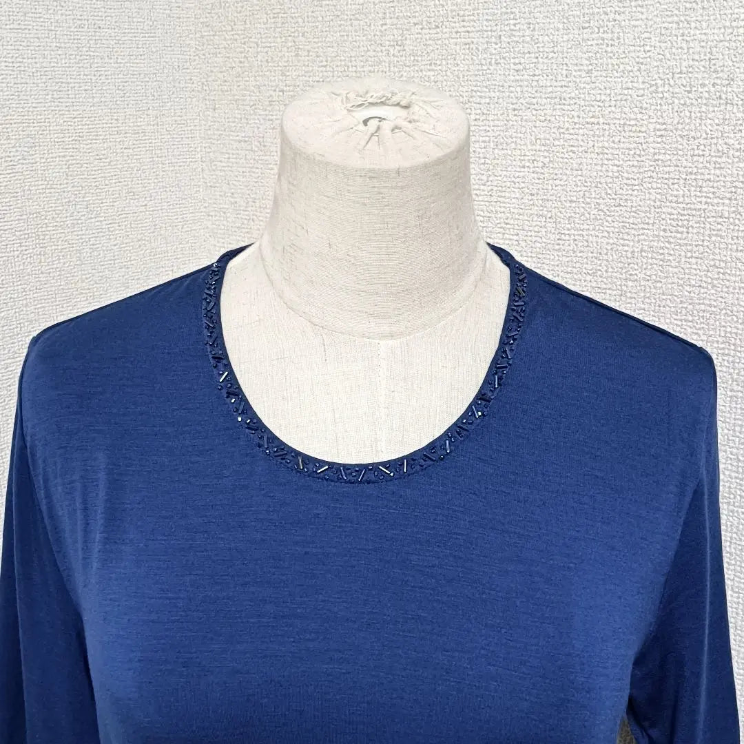 Top de punto de manga corta con cuello redondo y mezcla de cachemira Hanaemori Bijou Navy M