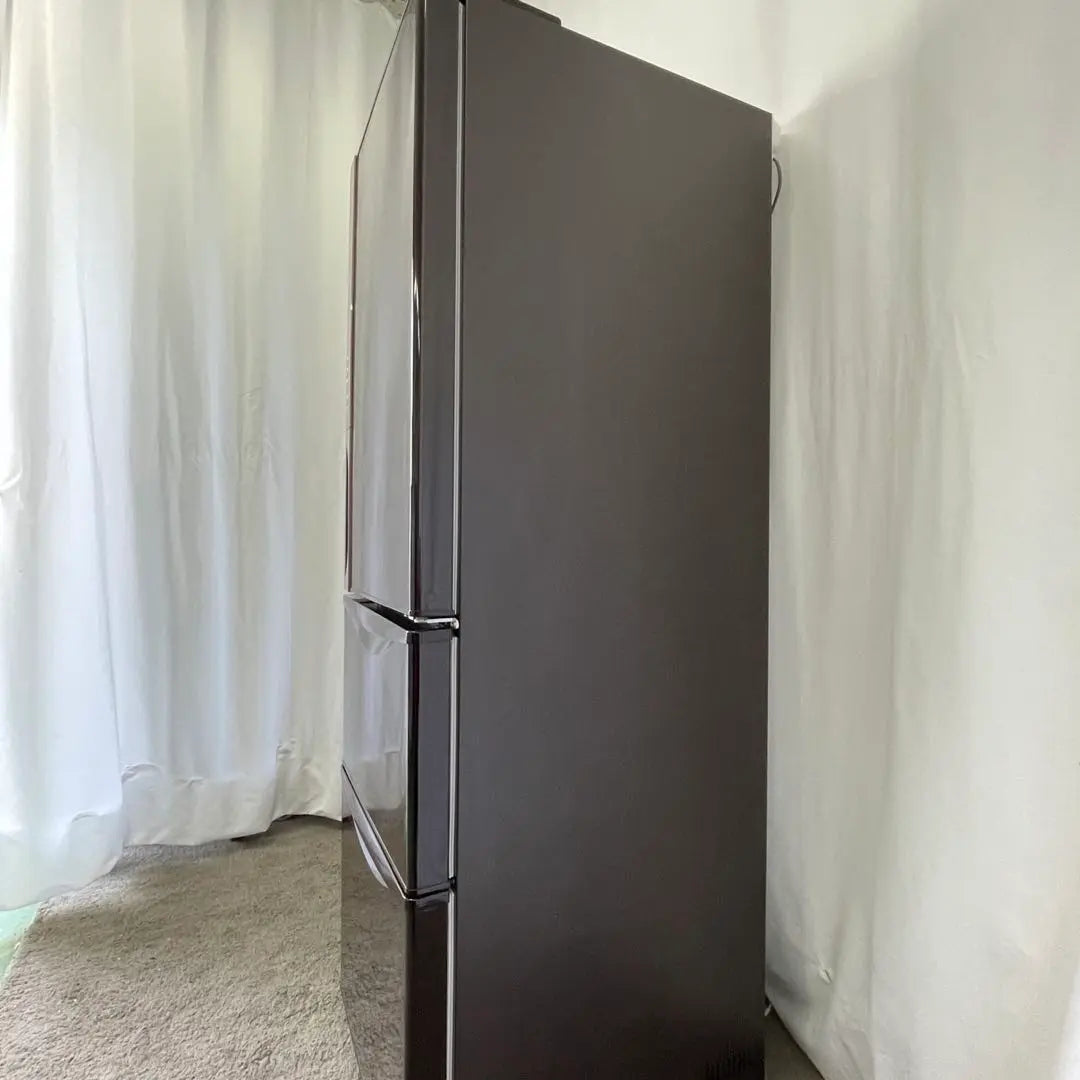 ❤️Free installation❤️ Hitachi refrigerator 300 liters, large capacity, cohabitation, dark brown, large, used