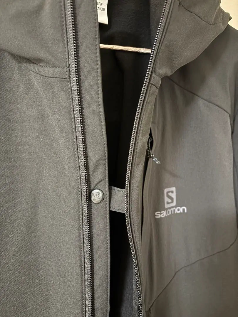 Final price reduction!! ️ [Good condition] Salomon Black Hooded Jacket