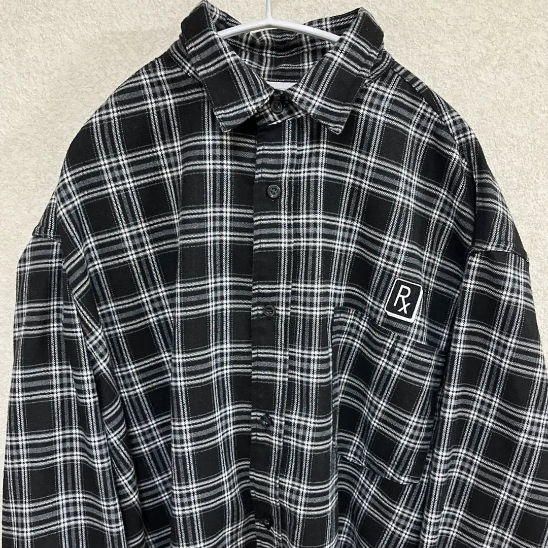 SLEEPINGTABLET Black and white check pattern overwide shirt