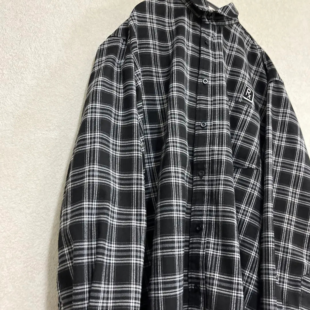 SLEEPINGTABLET Black and white check pattern overwide shirt