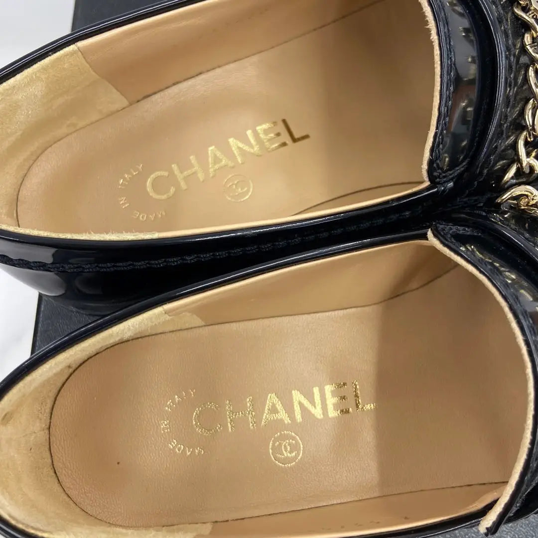 [Appraisal] Chanel Enamel logo loafer #36 c 23cm beautiful goods | 【鑑定済】シャネル エナメル ロゴ ローファー #36 C 23cm 美品