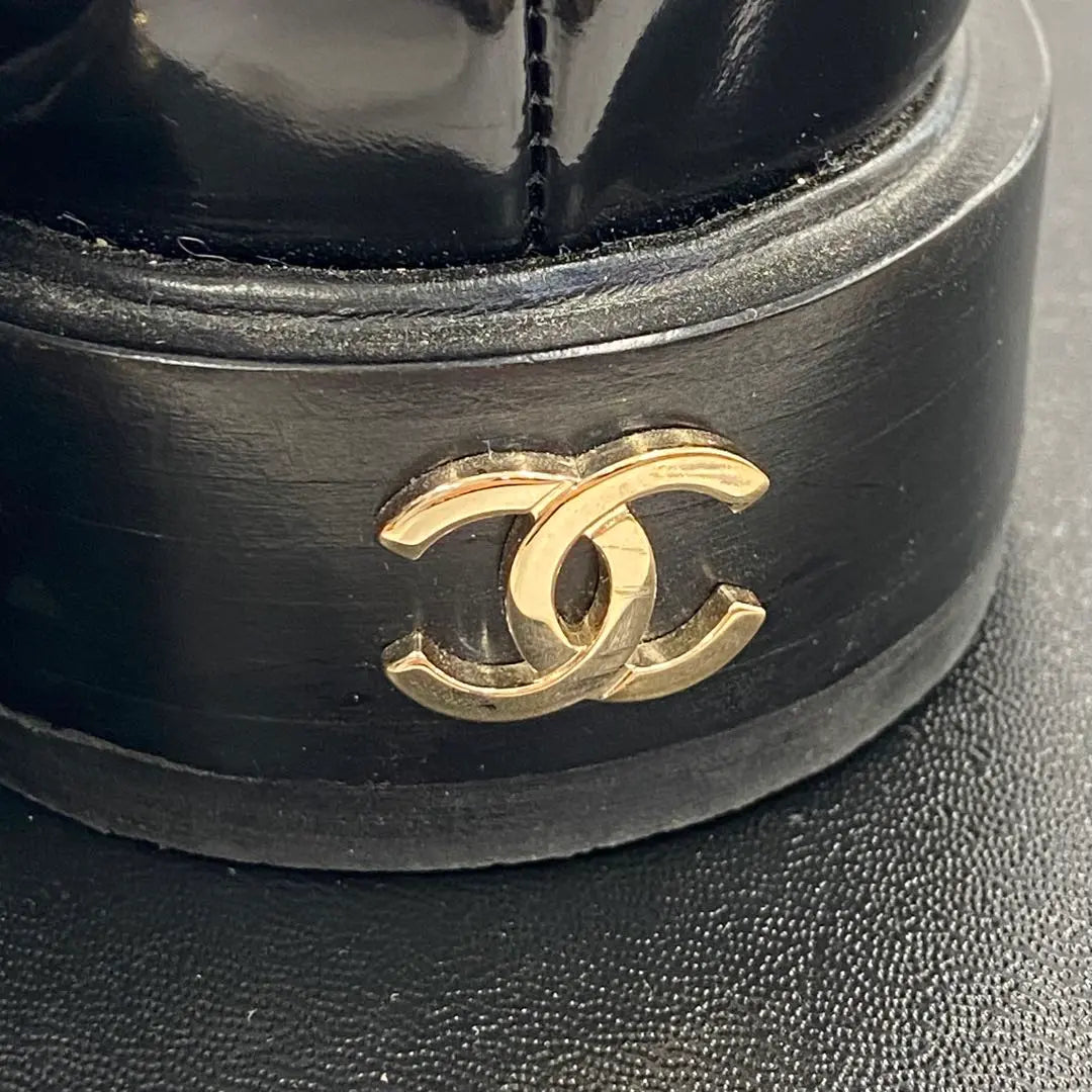 [Appraisal] Chanel Enamel logo loafer #36 c 23cm beautiful goods | 【鑑定済】シャネル エナメル ロゴ ローファー #36 C 23cm 美品