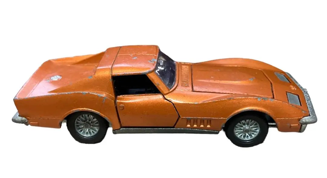 [Discontinued] Dinky Toys 221 Corvette Stingray Made in 1969