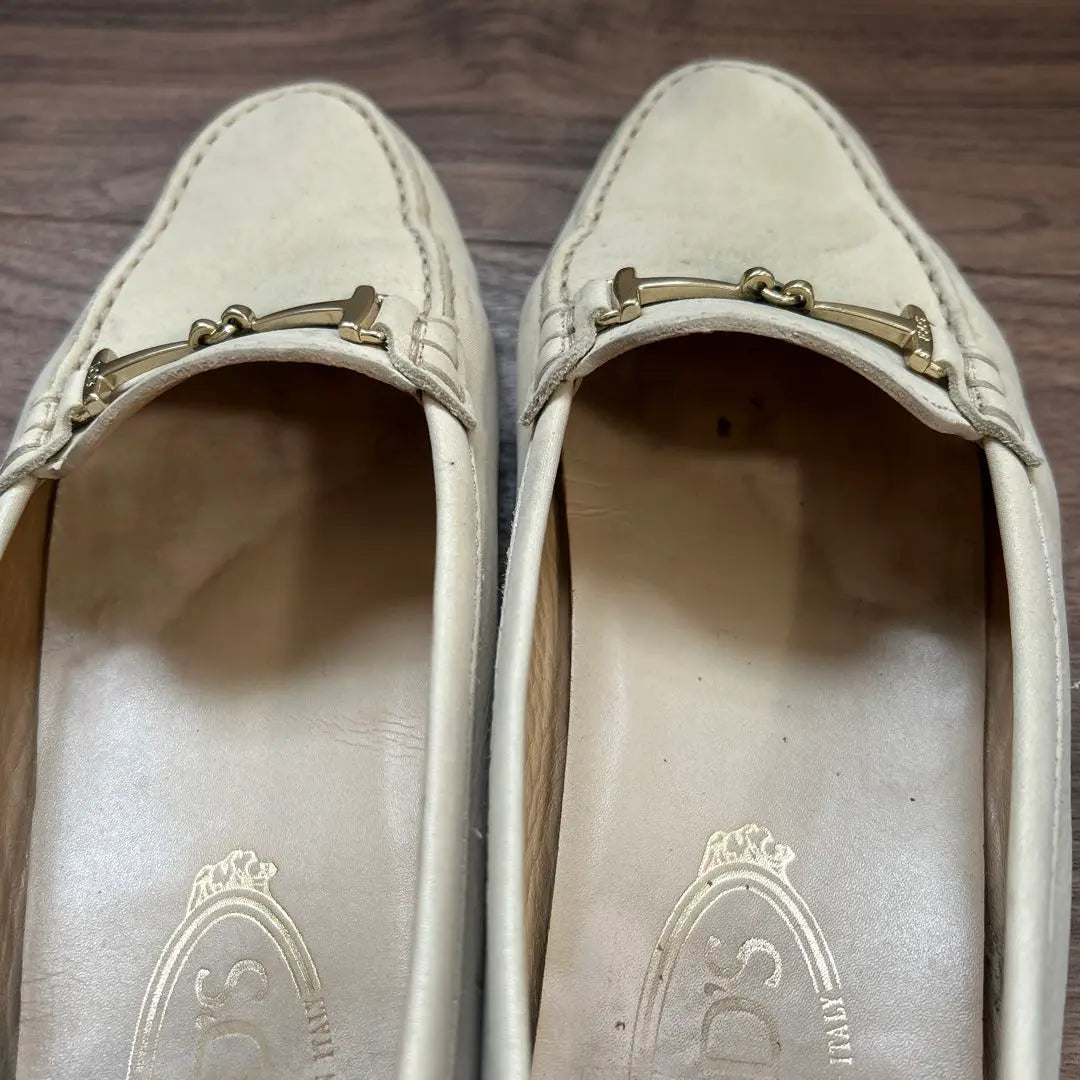 TOD'S Ivory Leather Loafers 37 1/2 Women's