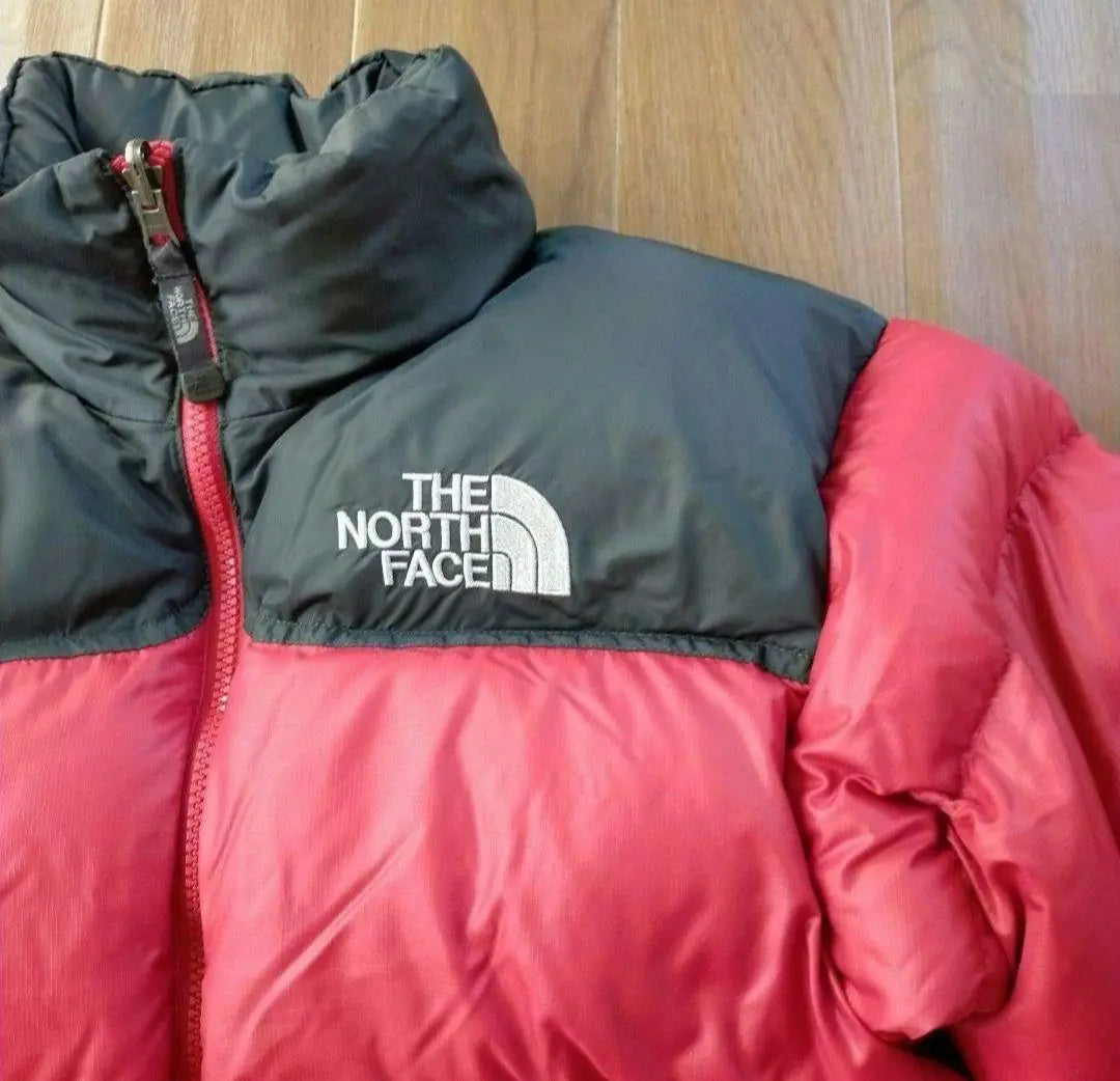 Chaqueta de plumón para hombre North Face Nupsi XS 700 Fill en color rojo