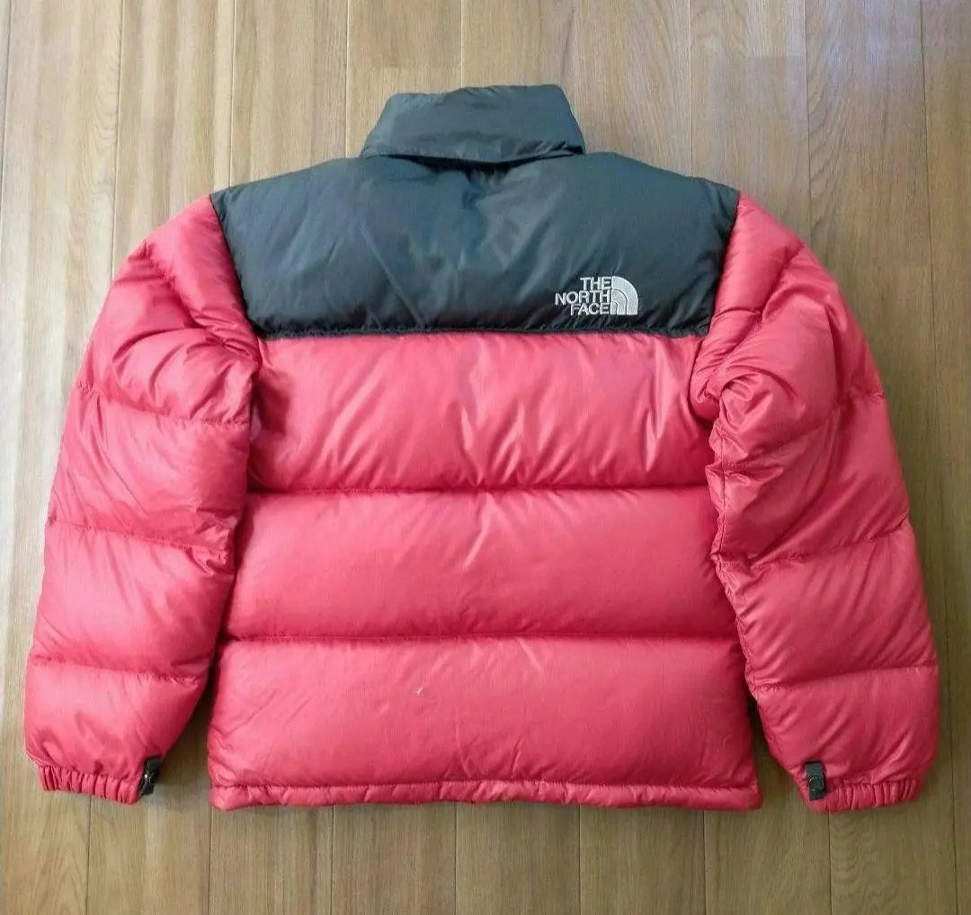 Chaqueta de plumón para hombre North Face Nupsi XS 700 Fill en color rojo