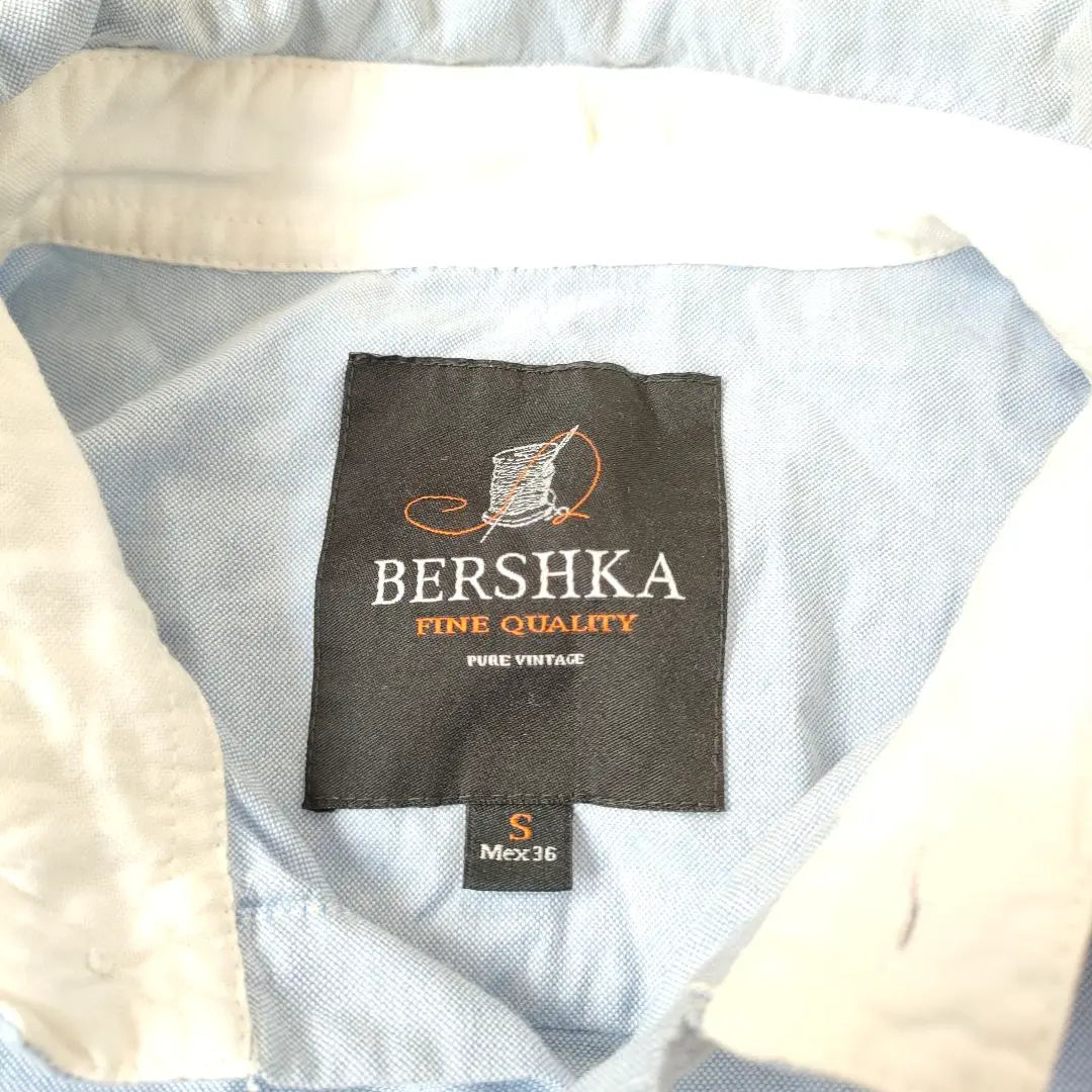 Beautiful condition Berschka long sleeve shirt light blue 100% cotton S