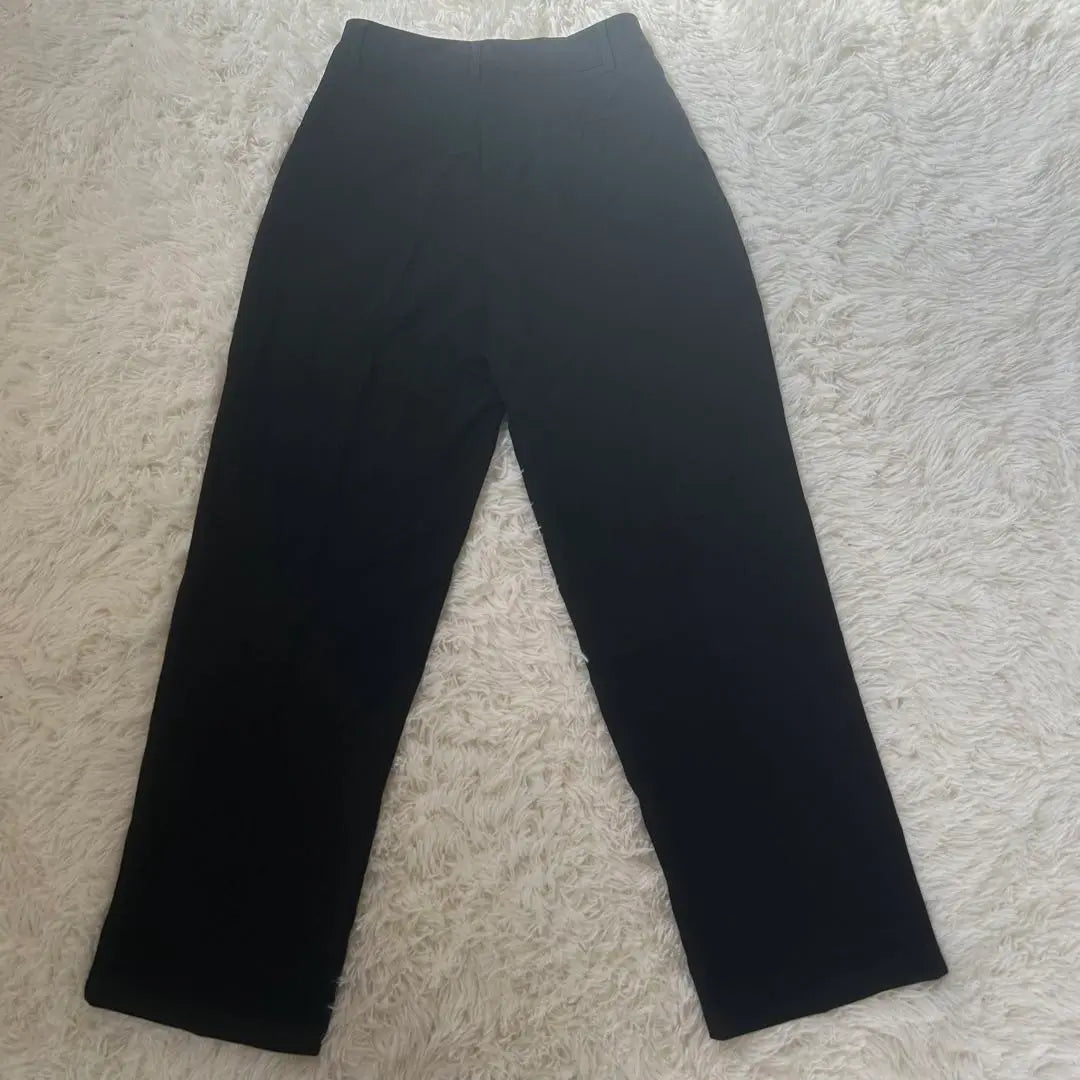 [Con nueva etiqueta] Pantalón cónico centro oficina de prensa casual negro | 【新品タグ付き】テーパードパンツ センタープレス オフィスカジュアル ブラック