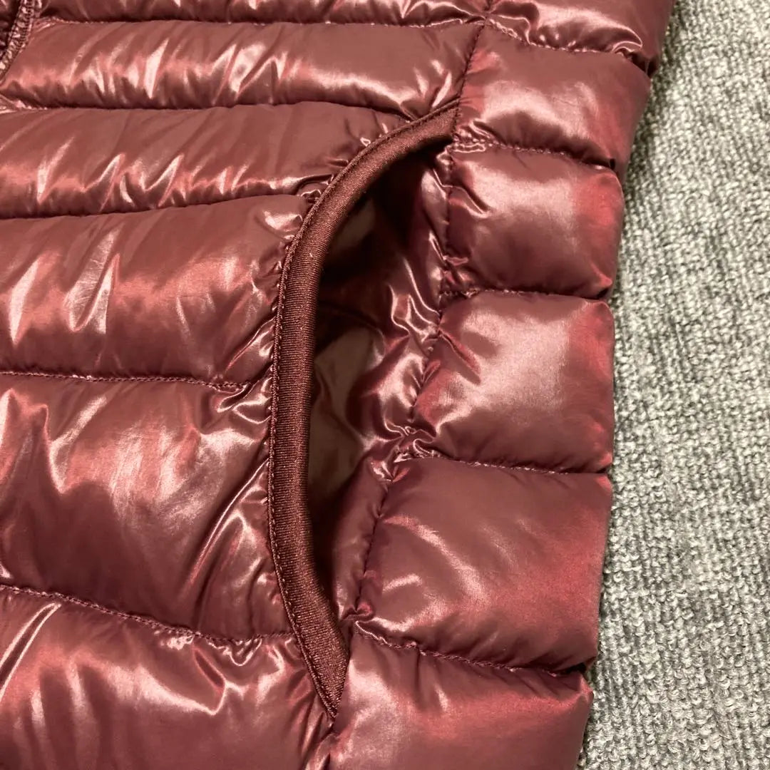 UNIQLO UNIQLO Ultra Light Down Vest Zipper Bordeaux L