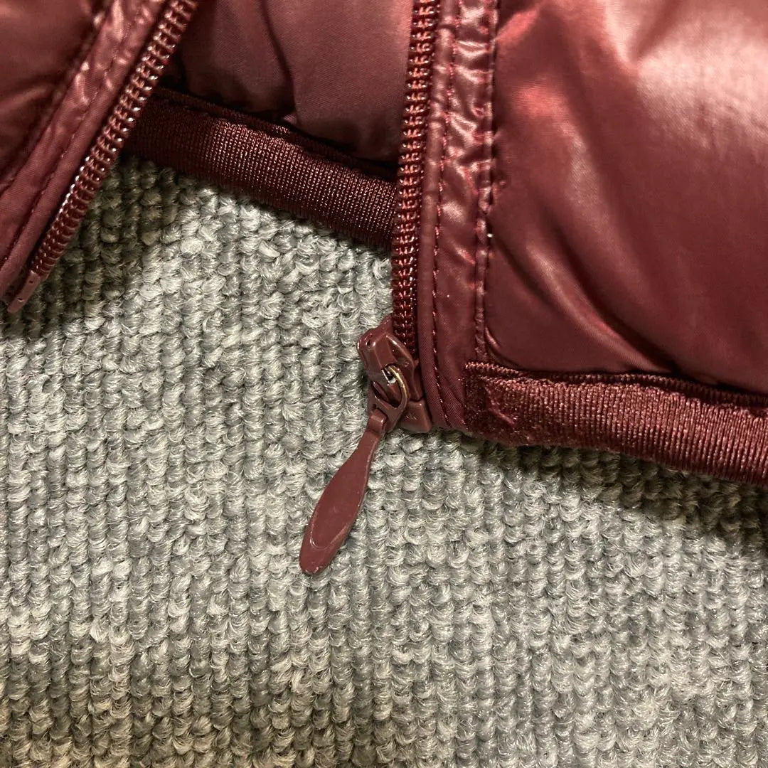 UNIQLO UNIQLO Ultra Light Down Vest Zipper Bordeaux L