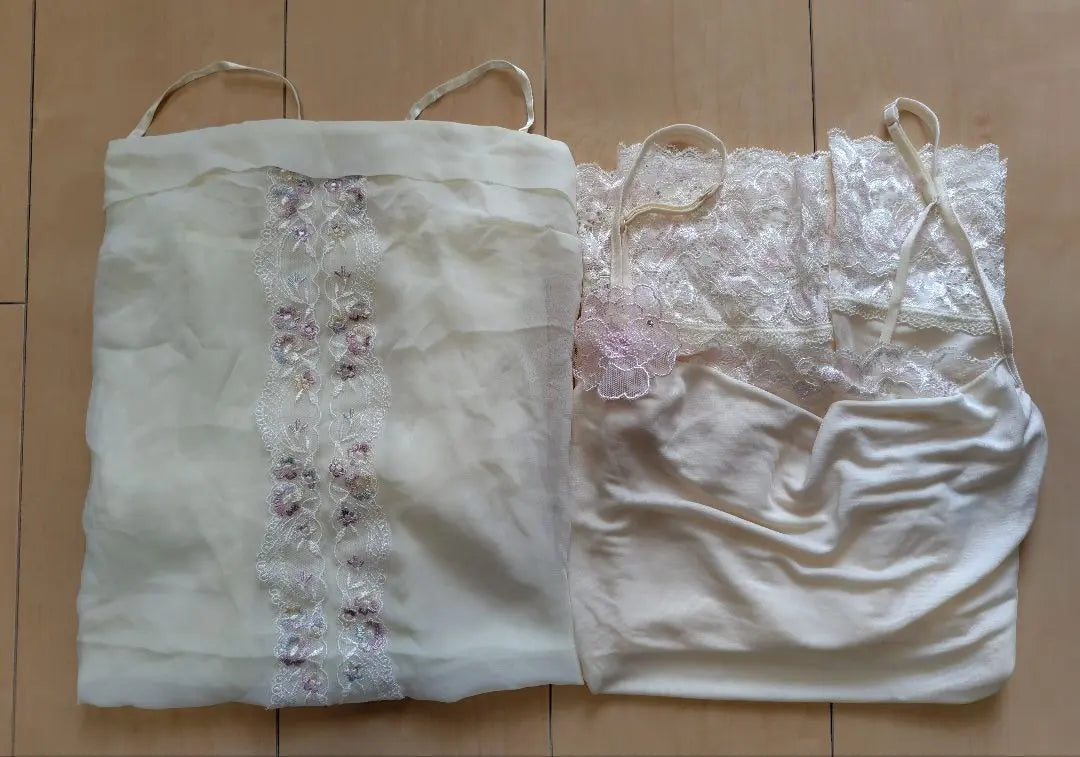 [Unused] Wacoal Cream Camisole with Lace Decoration PARFAGE 2-Piece Set