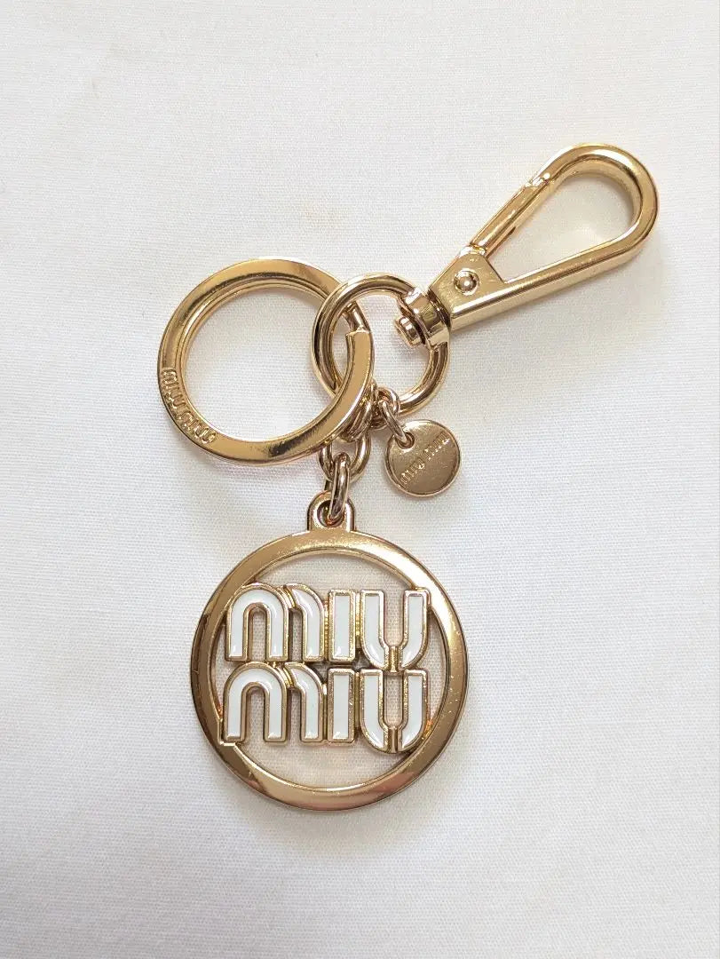 White A●miumiu Keychain Keyring Bag Charm miu