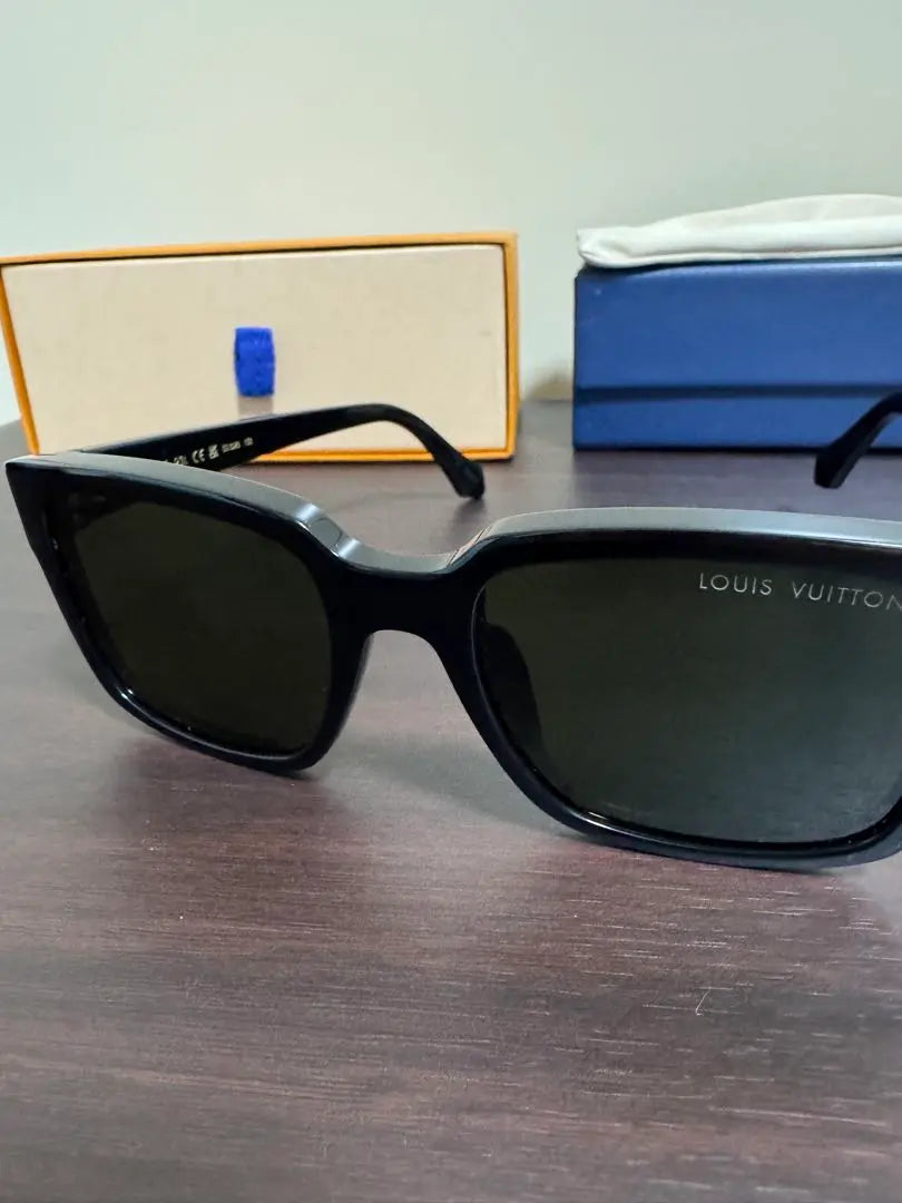 Sunglasses LV Glide Square