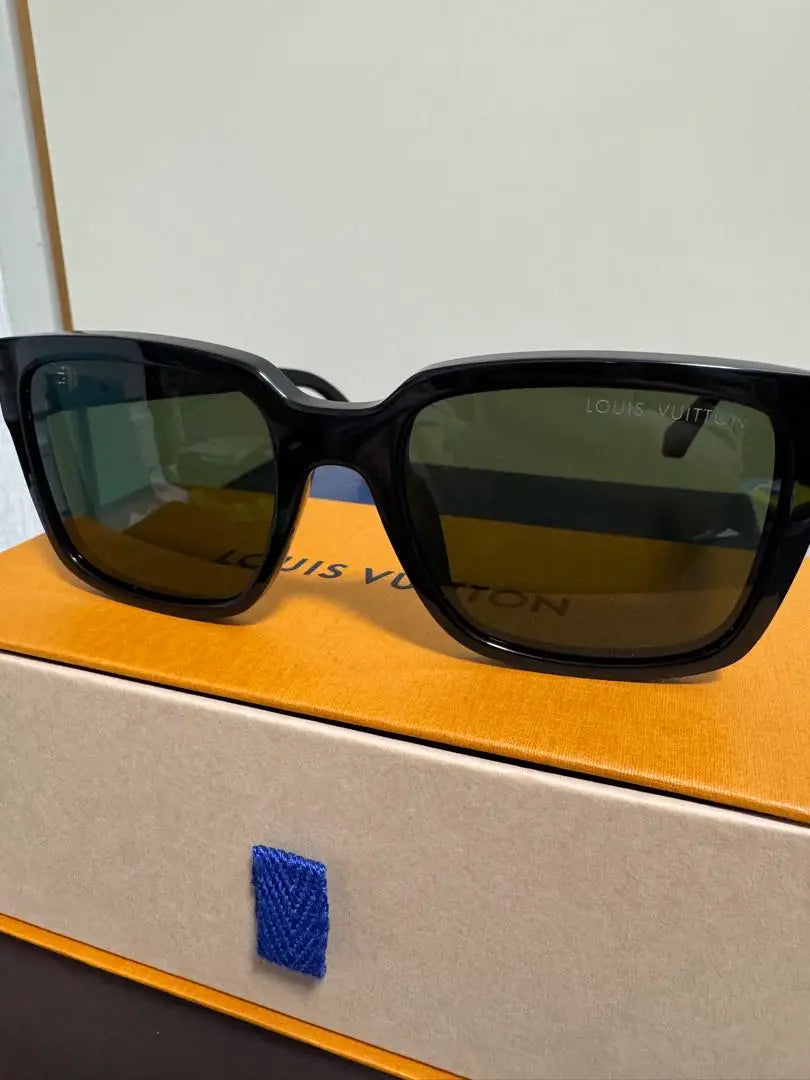 Sunglasses LV Glide Square