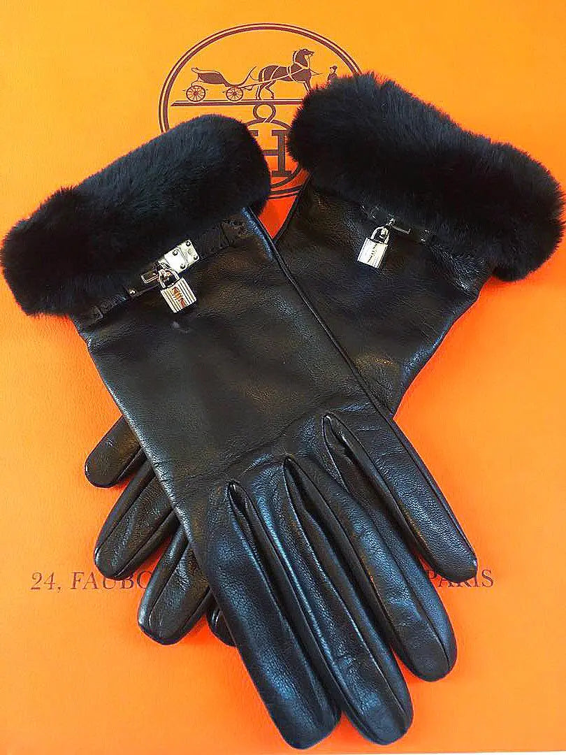 Request price reduced! Hermes Regular Price: 300,000 Soya Cadena Mink Fur New Gloves ①