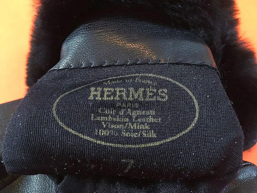 ¡Solicita precio reducido! Precio habitual de Hermes: 300 000 Guantes nuevos de piel de visón Soya Cadena ①