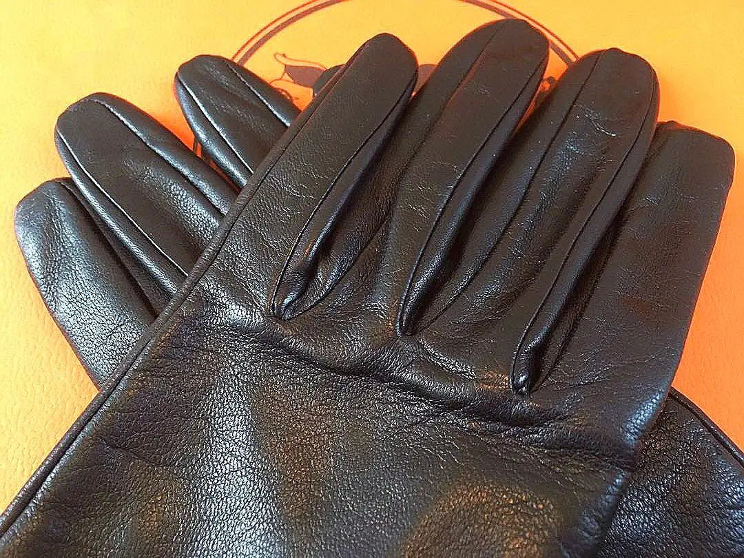 Request price reduced! Hermes Regular Price: 300,000 Soya Cadena Mink Fur New Gloves ①