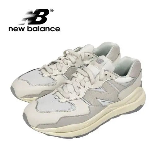 ○★New unused New Balance M5740WP White 27.5cm