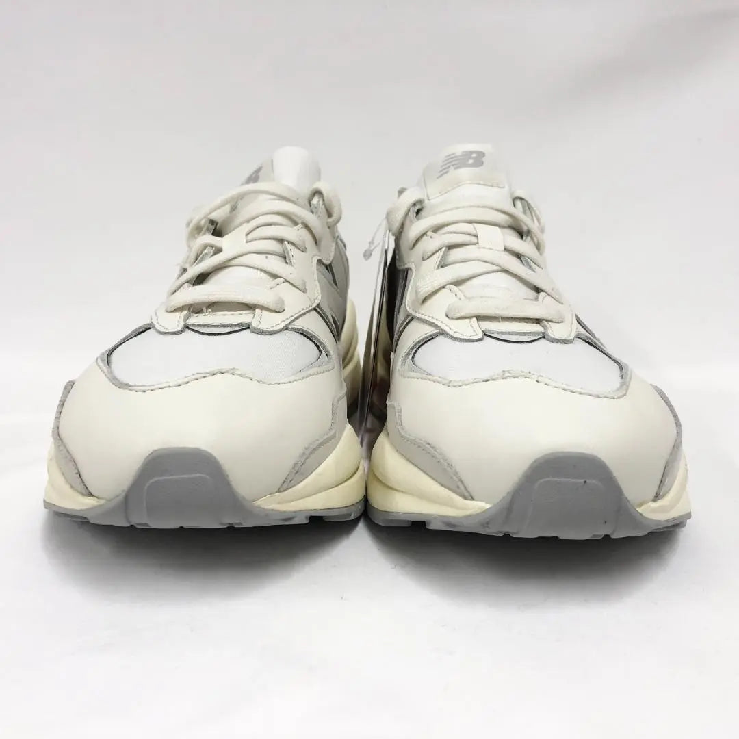 ○★New unused New Balance M5740WP White 27.5cm