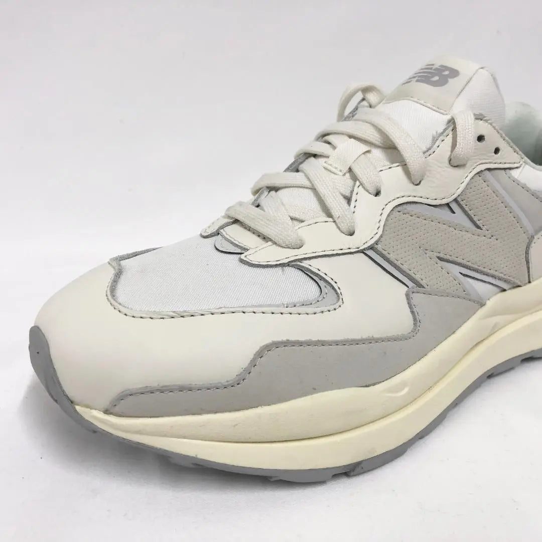 ○★New unused New Balance M5740WP White 27.5cm