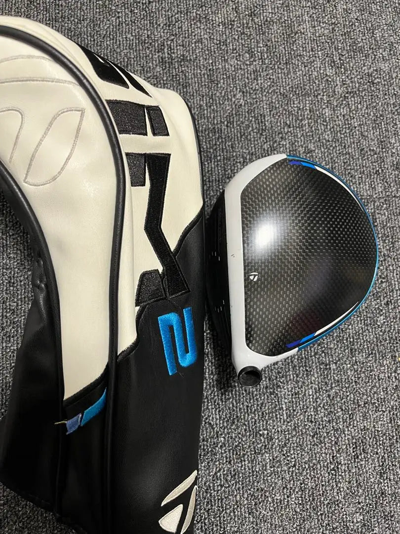 TaylorMade SIM2 MAX D 9° head only