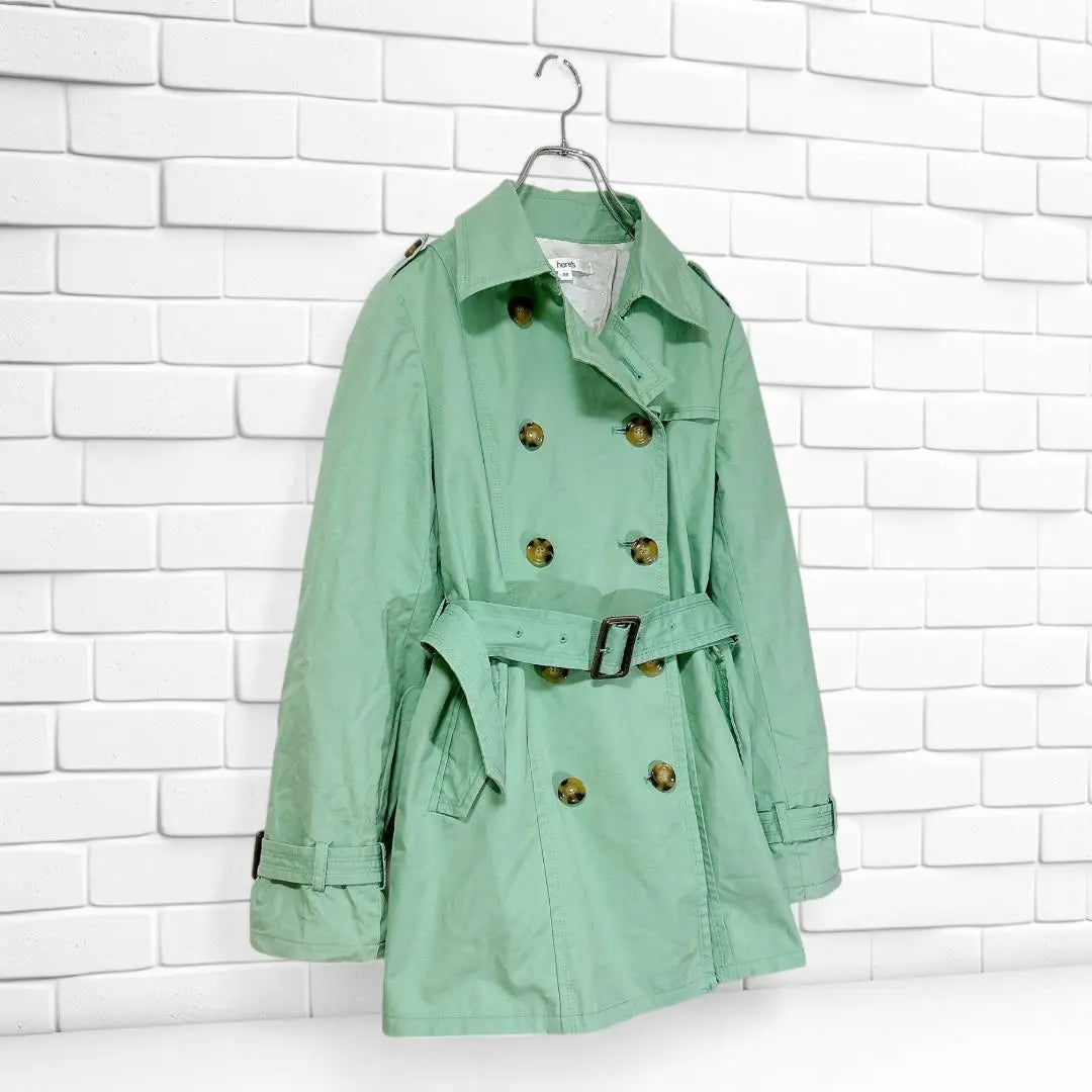 Aquí tenéis el outfit de primavera gabardina verde menta talla M mujer