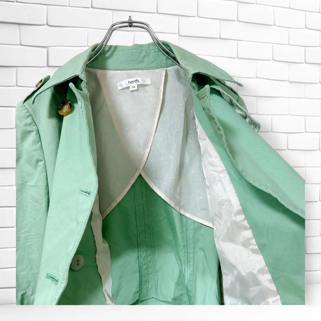 Aquí tenéis el outfit de primavera gabardina verde menta talla M mujer