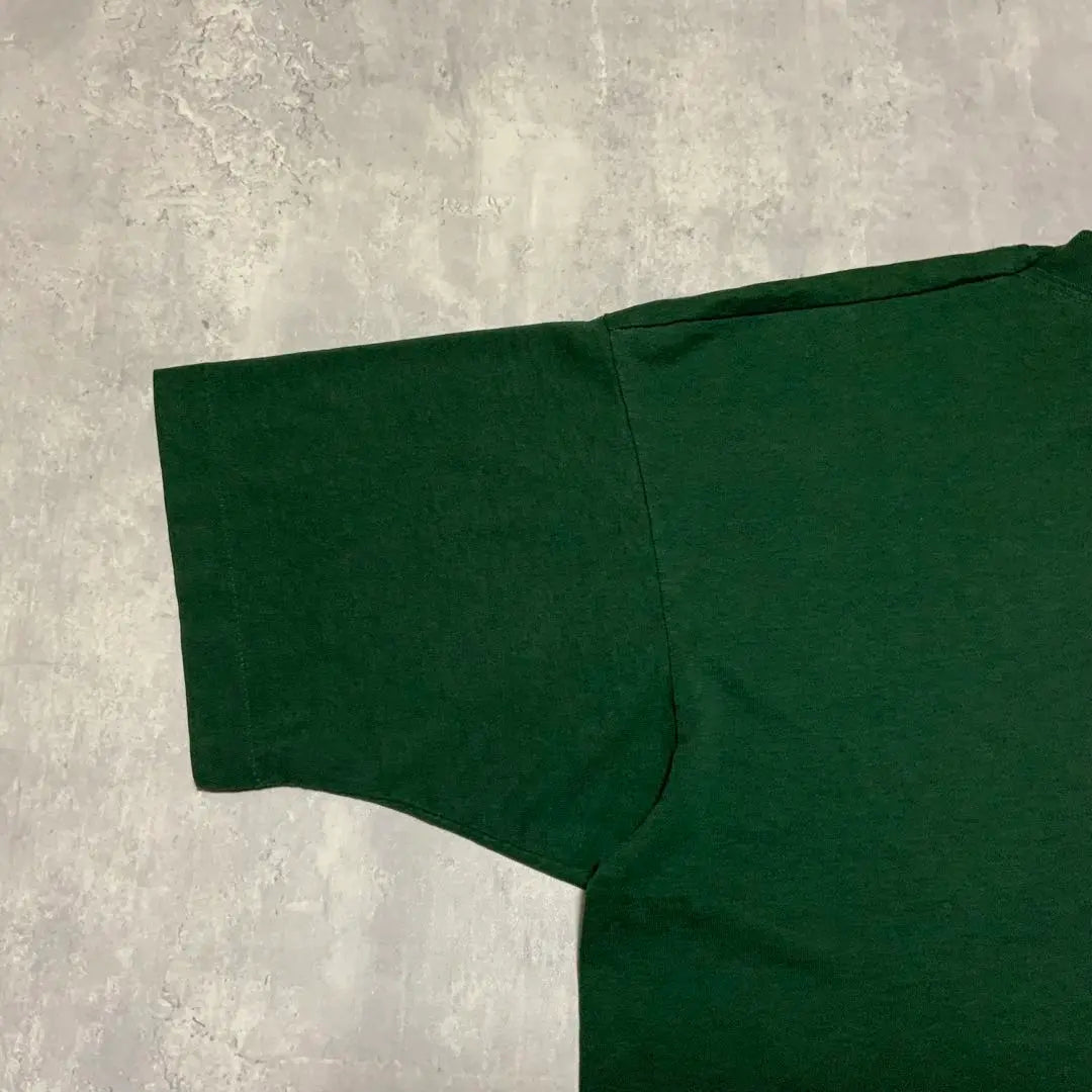 90s single stitch T-shirt soccer green building one point