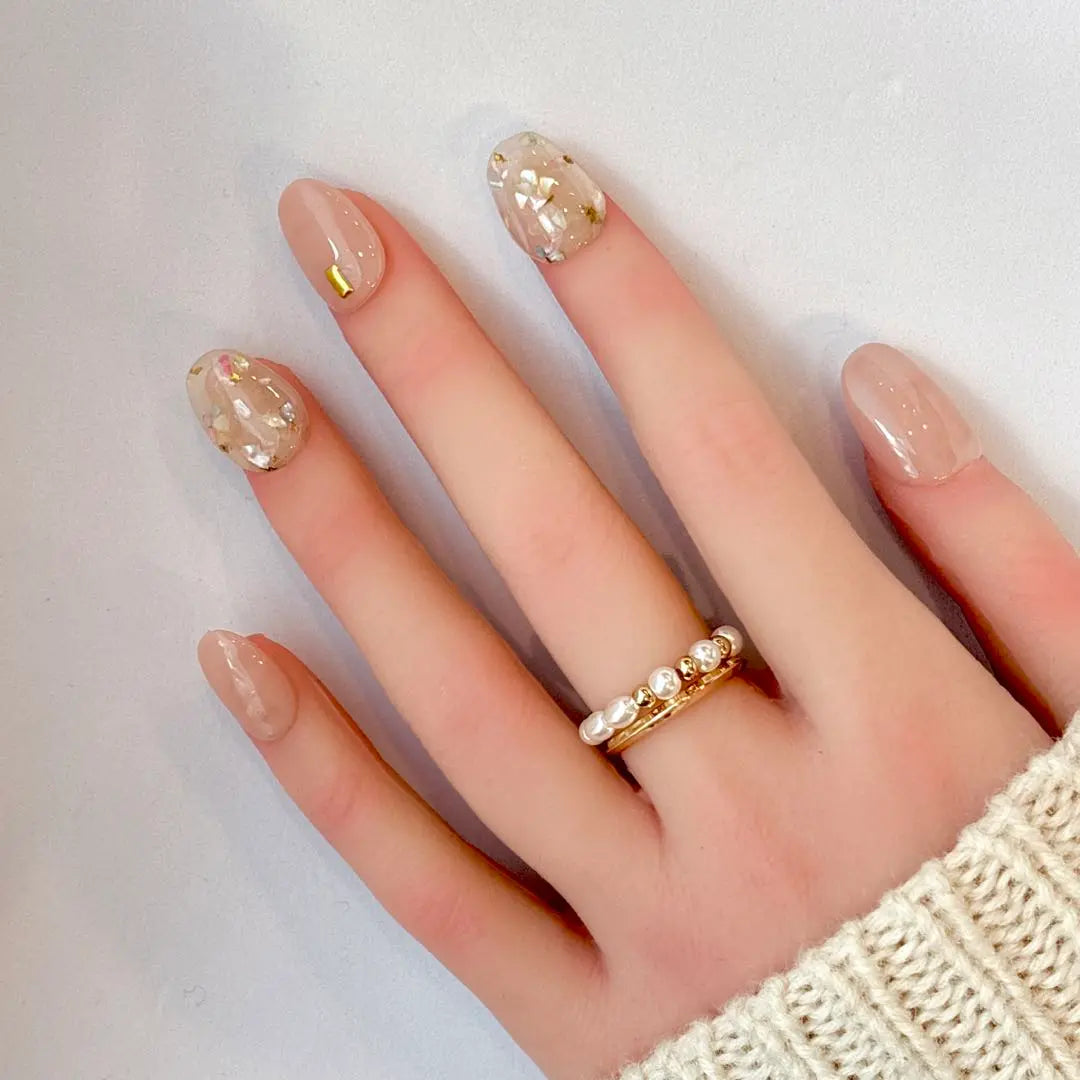 [Clothing image available] Beige, clear, flower design, nail tip, sparkling, pink