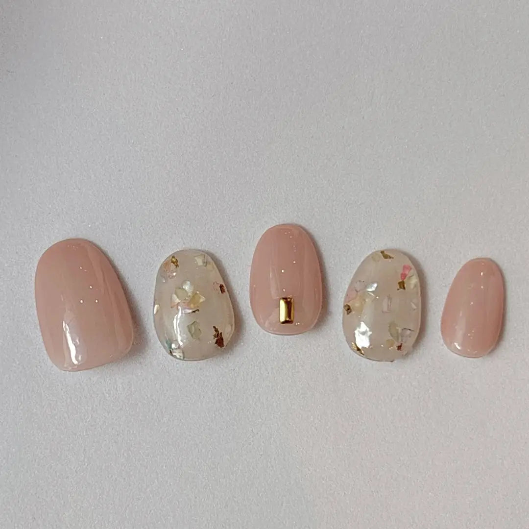 [Clothing image available] Beige, clear, flower design, nail tip, sparkling, pink