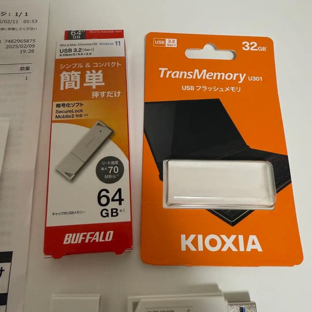 BUFFALO 64GB KIOXIA 32GB USB Memory Set White