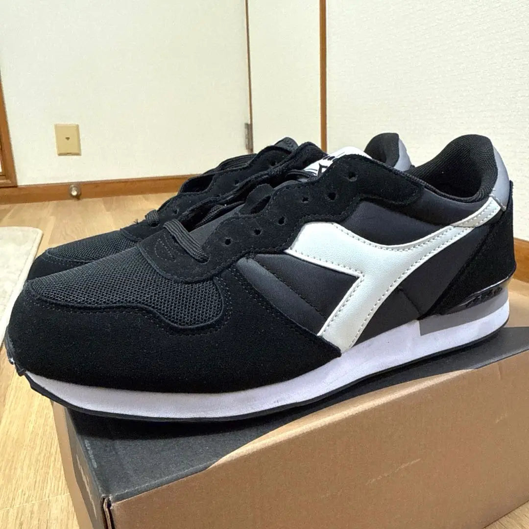 ☆Price reduction☆Good condition [diadora running shoes black/white] 27.5cm | ☆お値下げ☆美品【diadora ランニングシューズ 黒/白】27.5センチ