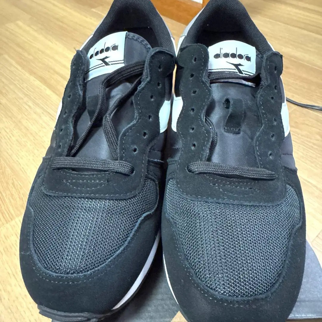 ☆ Reducción de precio ☆ Buen estado [zapatillas diadora negro/blanco] 27,5 cm | ☆お値下げ☆美品【diadora ランニングシューズ 黒/白】27.5センチ