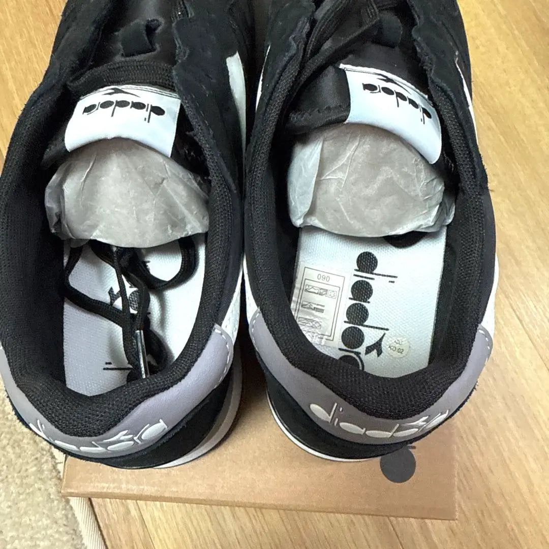 ☆Price reduction☆Good condition [diadora running shoes black/white] 27.5cm | ☆お値下げ☆美品【diadora ランニングシューズ 黒/白】27.5センチ