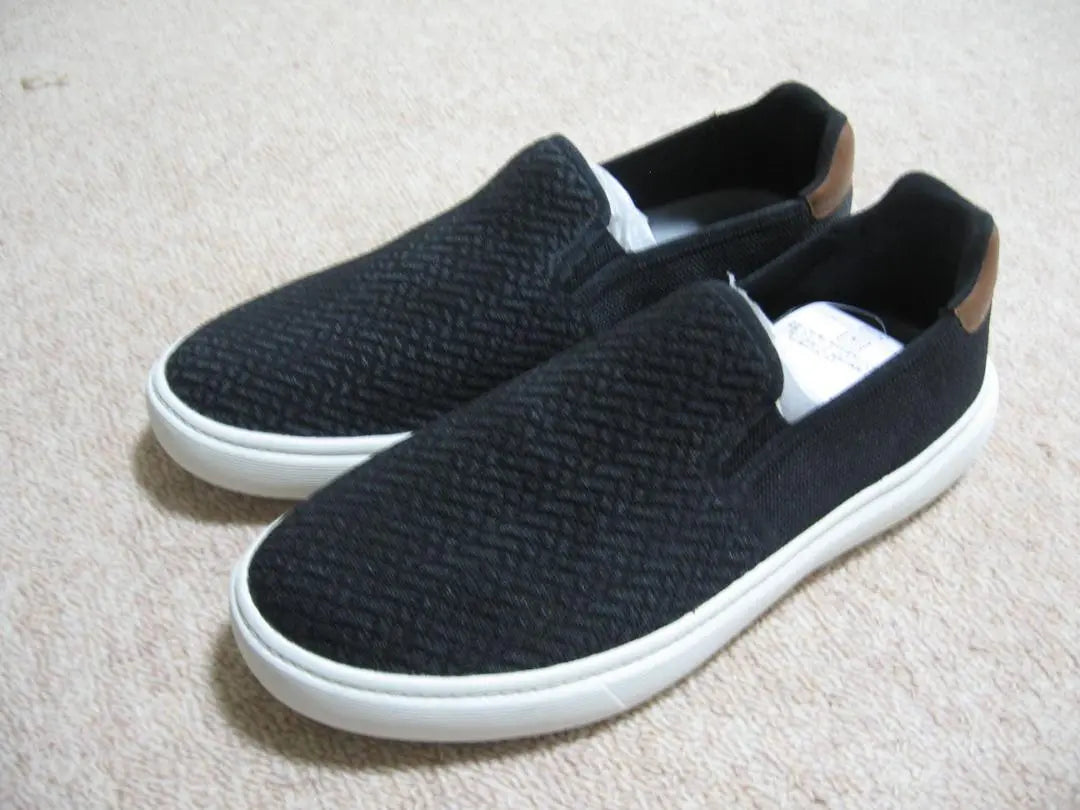 New tag included: ACTIVE BIZ 27cm Black Slip-on