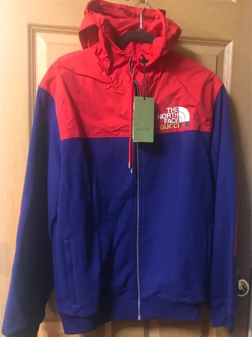 Nueva chaqueta con cremallera y capucha GUCCI North Face, súper rara, talla M