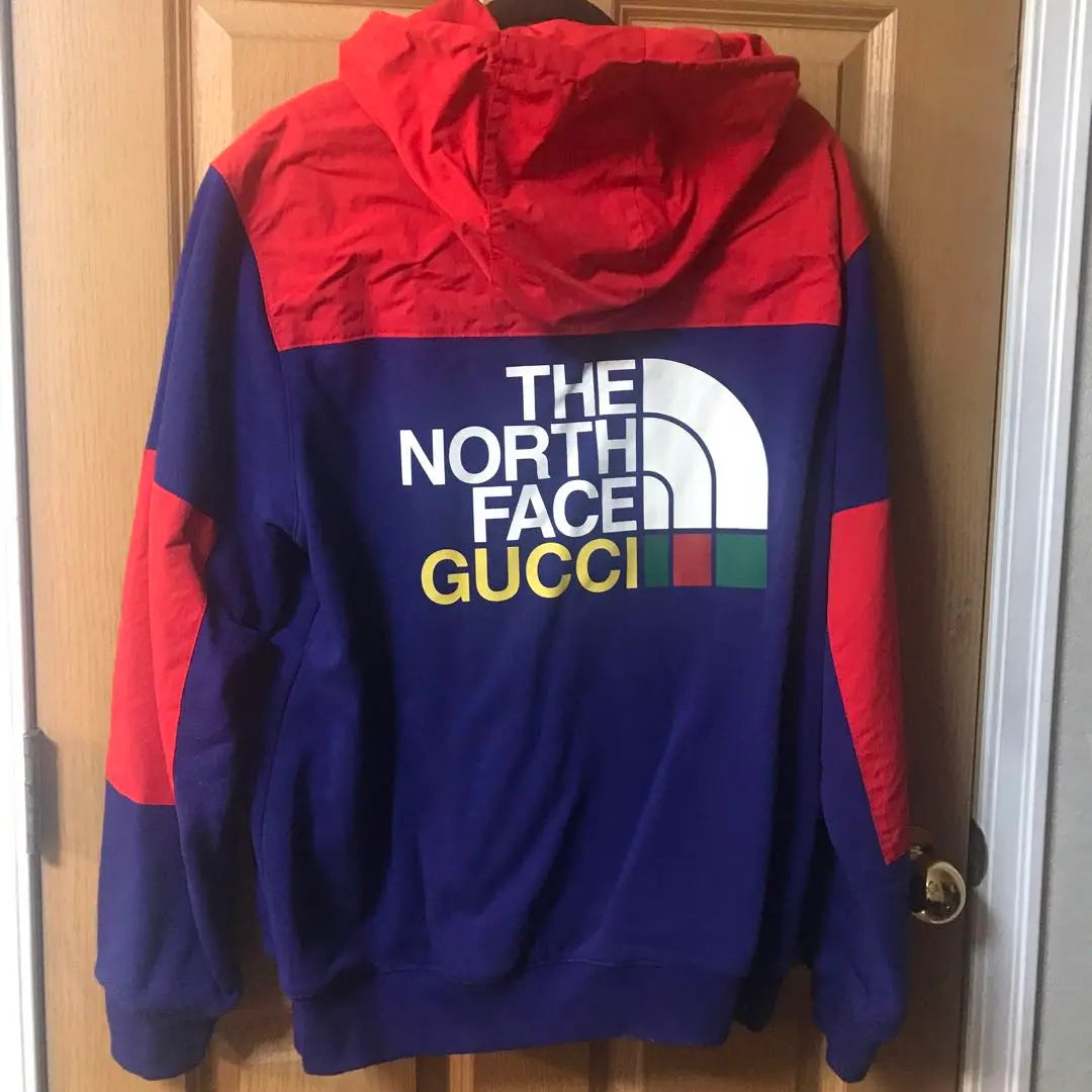 Nueva chaqueta con cremallera y capucha GUCCI North Face, súper rara, talla M