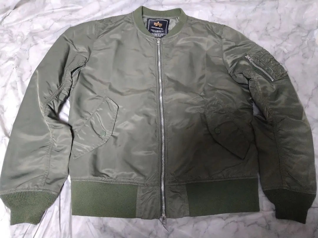 [Good condition] [L size] [Classic khaki] Alpha MA-1 Bonding Spring/Autumn L2B