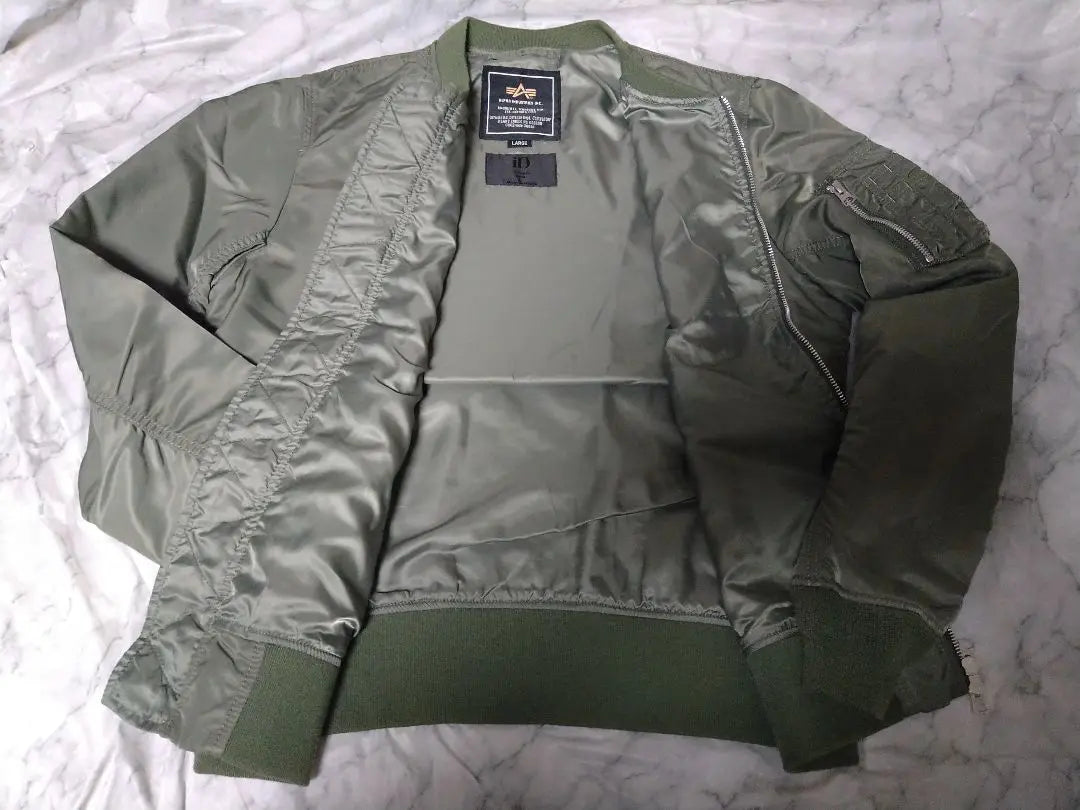 [Good condition] [L size] [Classic khaki] Alpha MA-1 Bonding Spring/Autumn L2B