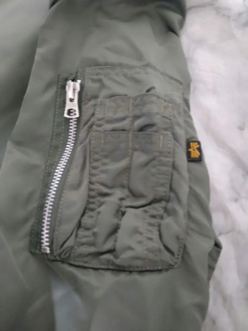 [Good condition] [L size] [Classic khaki] Alpha MA-1 Bonding Spring/Autumn L2B