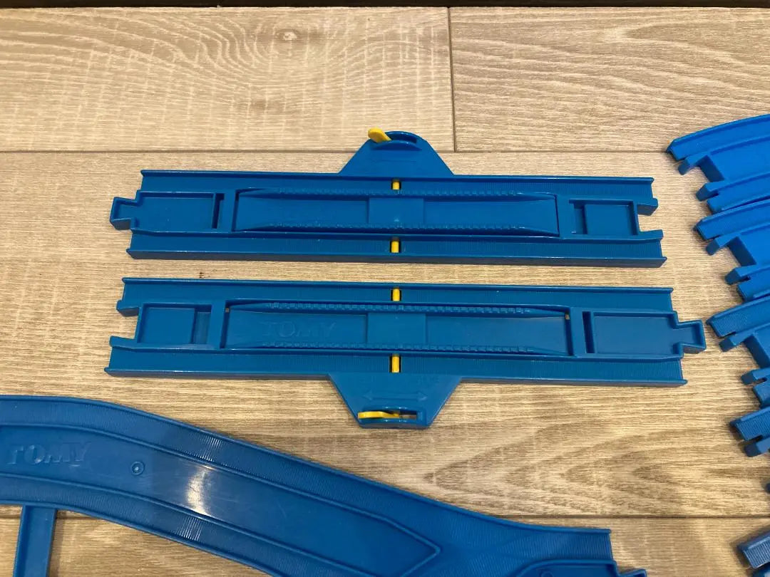 Plarail, bulk sale (4 motor cars, 1 sound car, many rails)