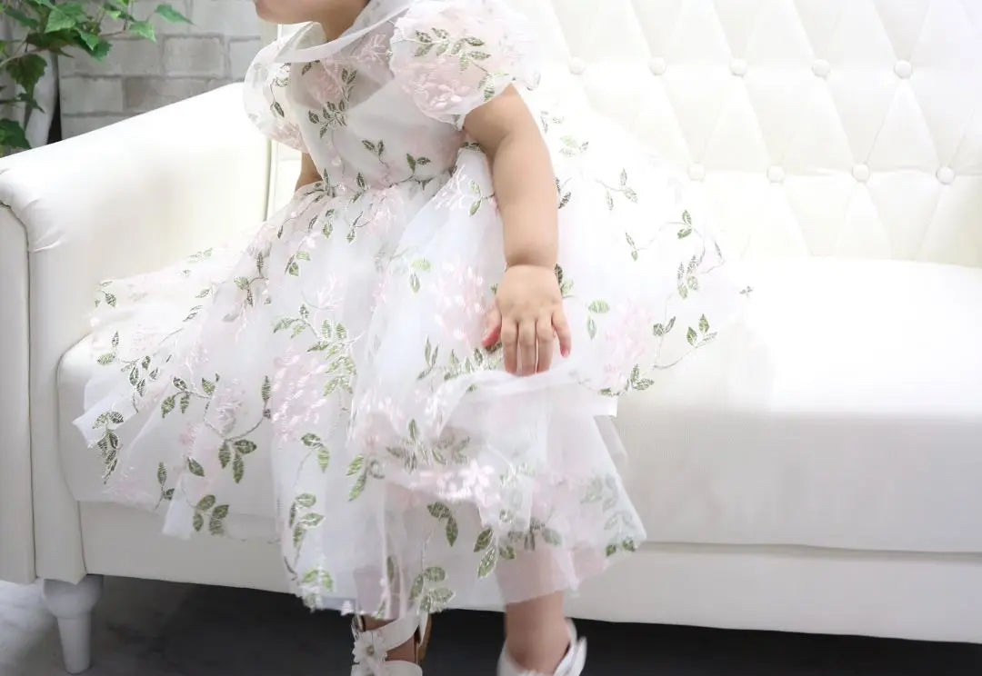 Vestido bebe, bordado floral, blanco 90