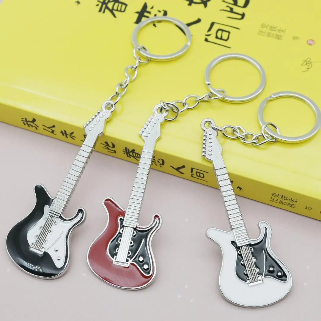 [Price reduction] New keychain, guitar, bag, red, key, key ring, ③