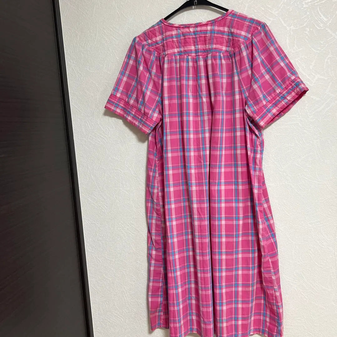 Used clothing, beautiful condition, check short sleeve dress, pink, S