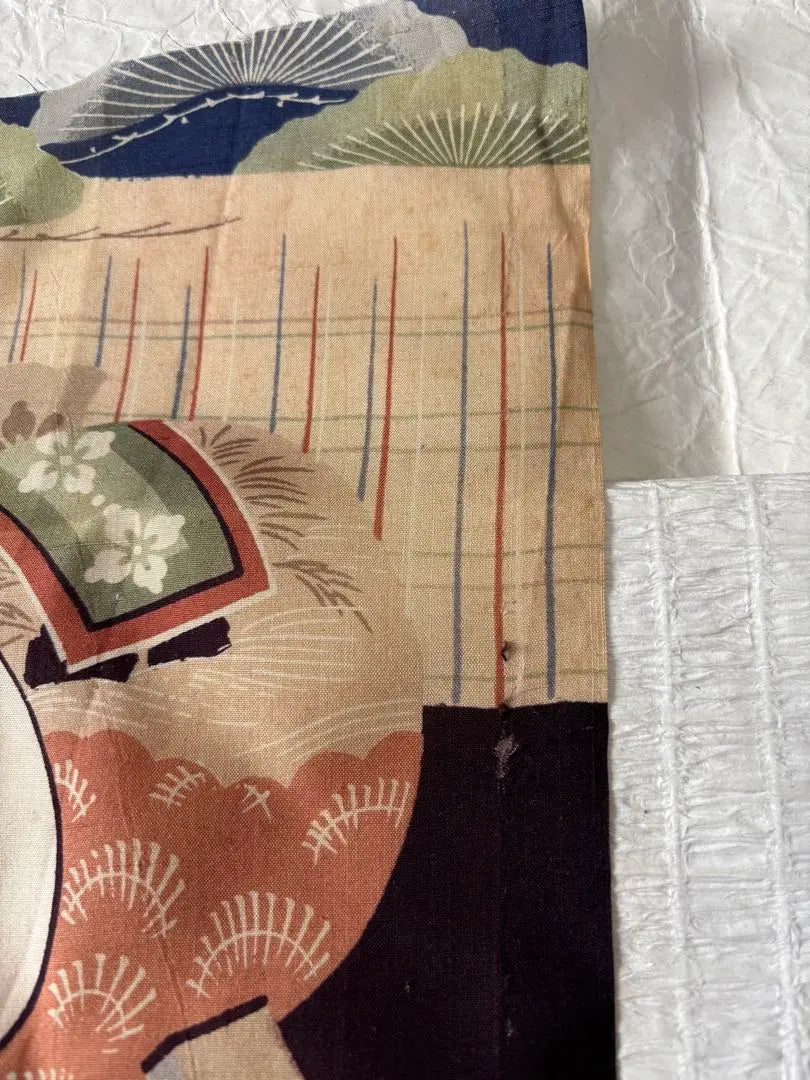 Old cloth, flat silk, dog and Japanese-style fabric, scraped 36x 85cm