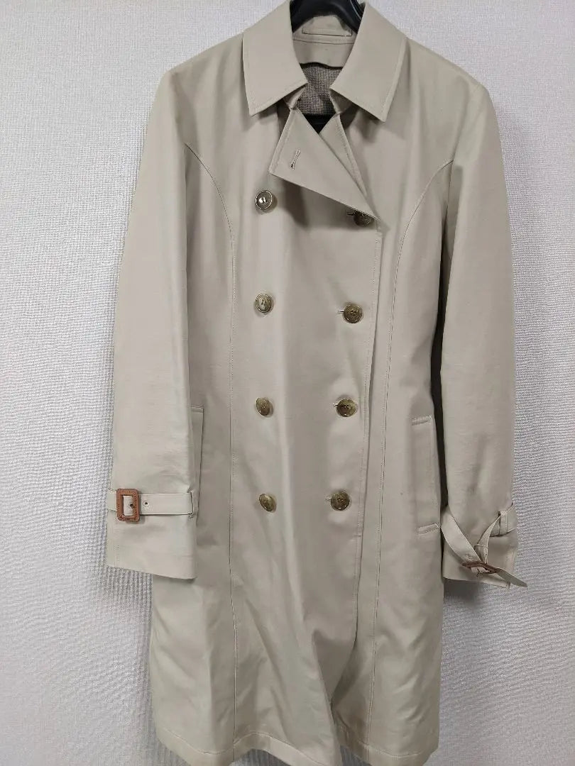 Women's trench coat beige