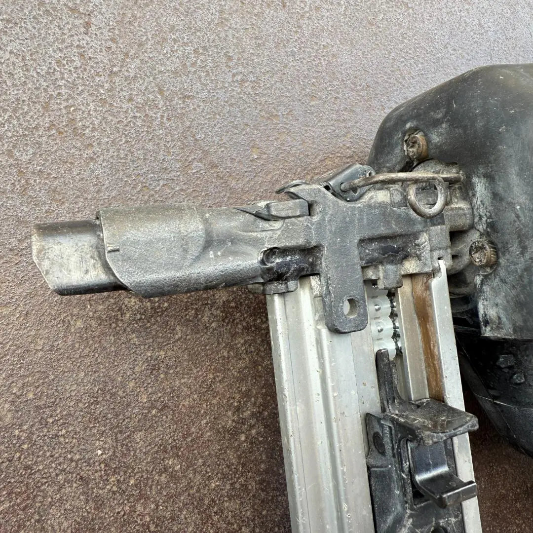 Operation confirmed - Pulves iron plates MAX Gas Nailer GS-638CA Concrete Nailer