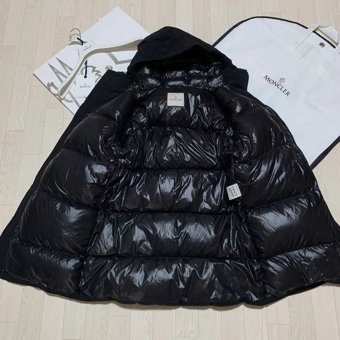 Moncler FORSTER Chaqueta larga de plumón negra Talla 2